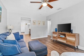 Tv, tv-spel och kontor