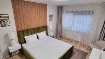 2 habitaciones, tabla de planchar con plancha, wifi y ropa de cama