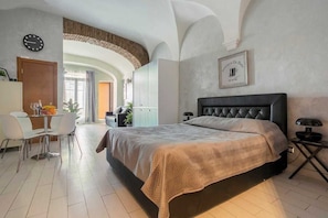 1 Schlafzimmer, Bügeleisen/Bügelbrett, kostenloses WLAN, Bettwäsche