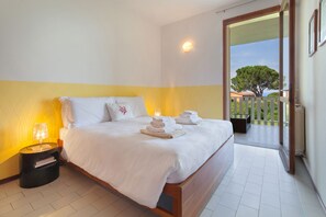 3 bedrooms, in-room safe, iron/ironing board, free WiFi - Apartment Babila Home (Bardolino)