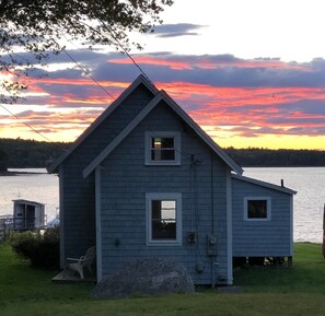 Exterior - Delightful waterfront cottage with beautiful views of the sunset. (Cushing)