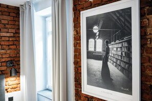 Classic Studio, 1 Katil Ratu (Queen) | Ruang tamu | 27 inci televisyen skrin rata dengan digital