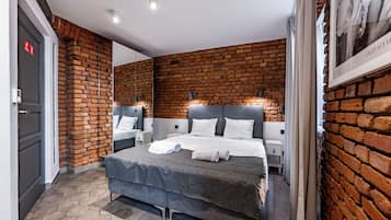 Classic Apartment | Iron/ironing board, free WiFi, bed sheets