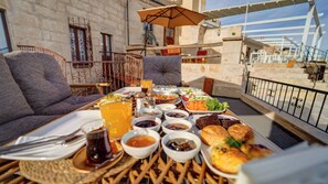 Terrace/patio - La Vie Cappadocia Cave Hotel (Nevsehir)