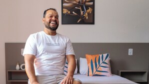 Minibar, escritorio, espacio para trabajar con laptop y wifi gratis 