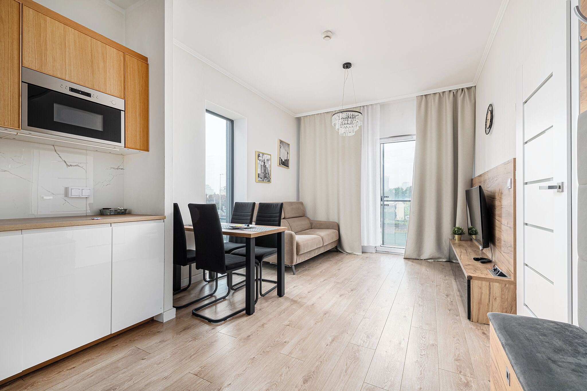 Comfort Apartment | Private kitchenette | Fridge, stovetop, coffee/tea maker, electric kettle