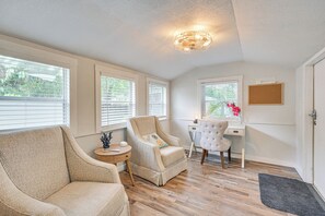 Apartment (0 Bedroom) | Interior - Walk to Lake Hunter: Cozy Pet-friendly Studio! (Lakeland)