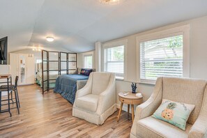 Interior - Walk to Lake Hunter: Cozy Pet-friendly Studio! (Lakeland)