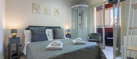 Economy Double or Twin Room, City View | Memory foam beds, in-room safe, desk, laptop workspace