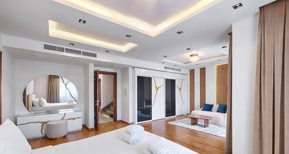 Vesta - Luxury Villa - 3BR - CFC I