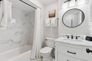 Hair dryer - Ocean Front Paradise, Fantastic Views! sleeps 4 (St Simons Island)