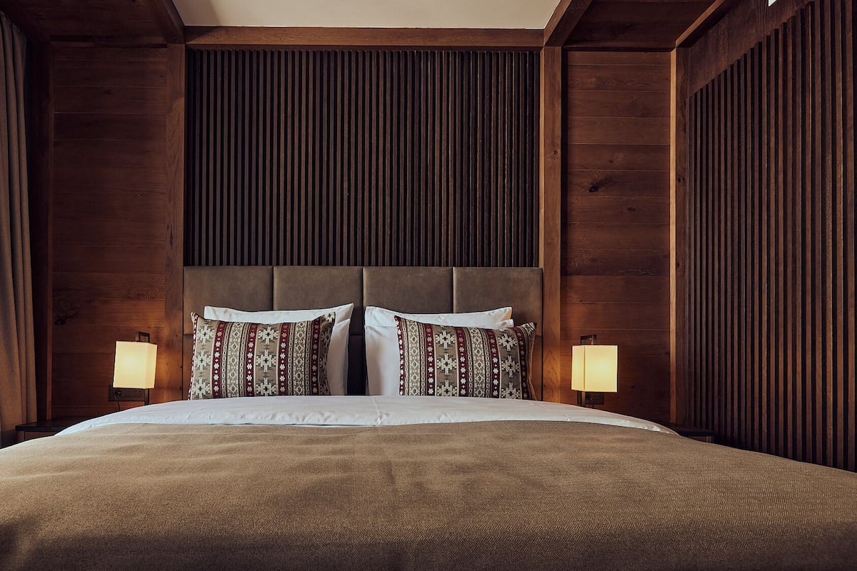 Suite Standar | 1 kamar tidur, seprai antialergi, isi minibar gratis, dan brankas