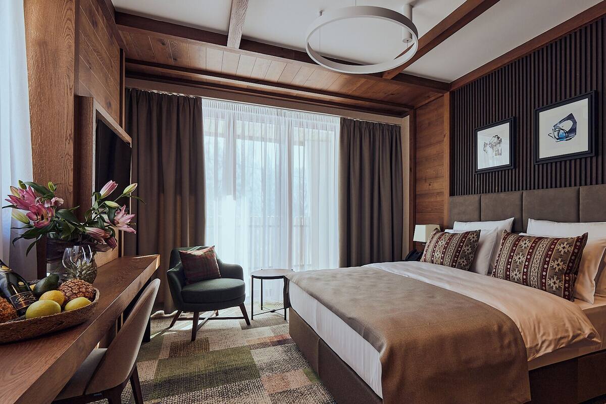 Chambre Standard, balcon | Literie hypoallergénique, minibar contenant certains articles gratuits