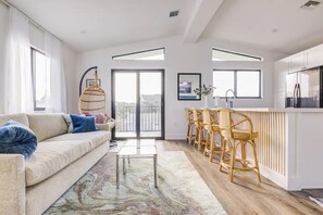 Living area - Elevated Beach Haus (St. Augustine)