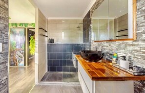 Shower, towels, soap, shampoo
