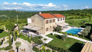 Exterior - 5 Star Luxurious Villa Paradiso d'Istria with Spa and pool (Kucibreg)
