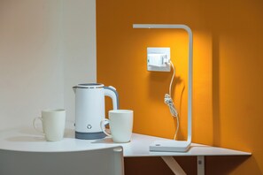 House (1 Bedroom - Camera 2) | 1 bedroom, laptop workspace, bed sheets - Lioy 25 by Napoliapartments (Naples)