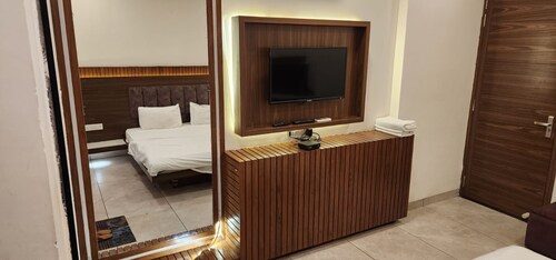 Ganesh Pashupatinath Inn Dharamsala