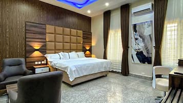 1 habitación, ropa de cama hipoalergénica y colchones Tempur-Pedic