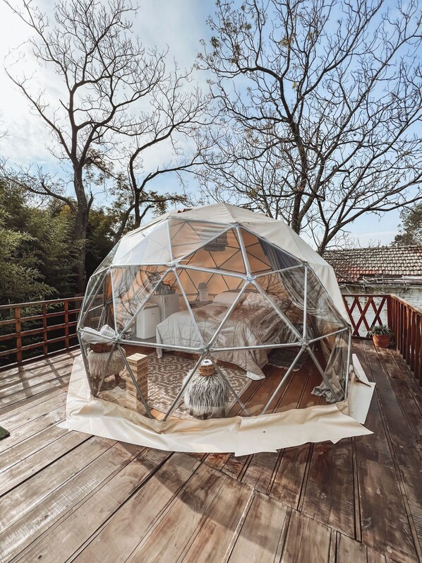 Standard-Doppelzimmer, Gartenblick | Hochwertige Bettwaren, Daunenbettdecken, Minibar, Zimmersafe