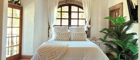 3 slaapkamers, een bureau, een strijkplank/strijkijzer, gratis wifi