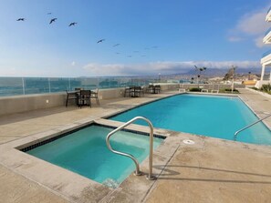 Pool - Lovely condo with Stunning Ocean View (Rosarito)