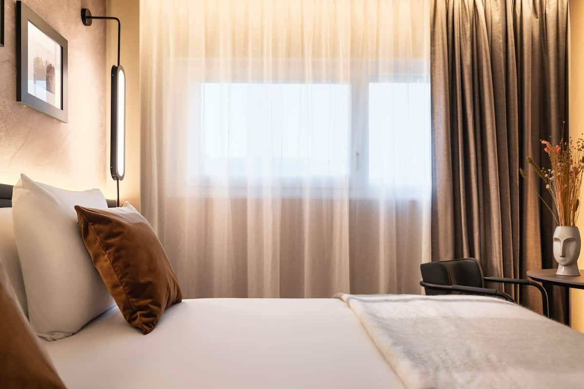 Chambre supérieure, 1 lit double