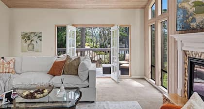 Treetop - Serene,Centrally Located Forest Retreat