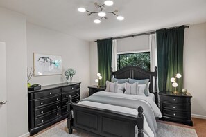 3 Schlafzimmer, Schreibtisch, WLAN, Bettwäsche