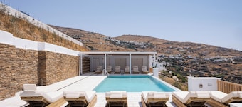 Morfes Luxury Apartments