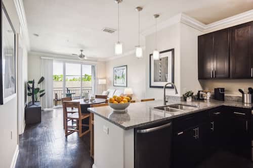Apartment, 2 Bedrooms | Private kitchen