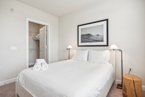 Apartment, 3 Bedrooms | Blackout curtains, iron/ironing board, free WiFi - Century Millenia (Orlando)