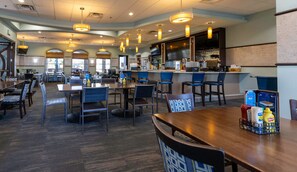 公寓 | 3 間臥室、網路服務