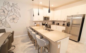 公寓 | 3 間臥室、網路服務