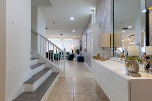 Apartment | 4 bedrooms - Fabulous Townhouse Near to Disney (Kissimmee)