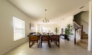3 bedrooms - Bright Davenport Family Townhome Near Disney (Davenport)