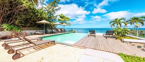 Appartement Familial, 3 chambres, vue plage | Vue sur le jardin