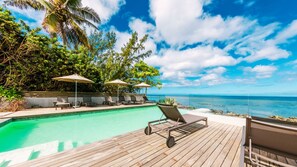 Outdoor pool - Beach and Mountain by Horizon Holidays (Black River)