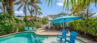 Sunset View Pet Friendly w/Pool Beach Home