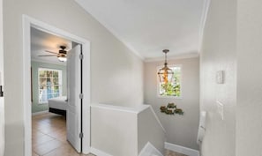 3 chambres, fer et planche à repasser, Wi-Fi, draps fournis