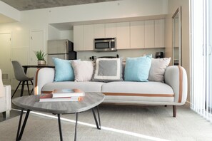 开间, 1 张大床 | 起居区