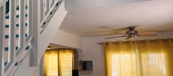 Charming 2-bedroom villa in enchanting Sabana Westpunt with AC, WiFi