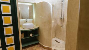 Chambre Double Deluxe, salle de bains attenante (Double Room) | Salle de bain