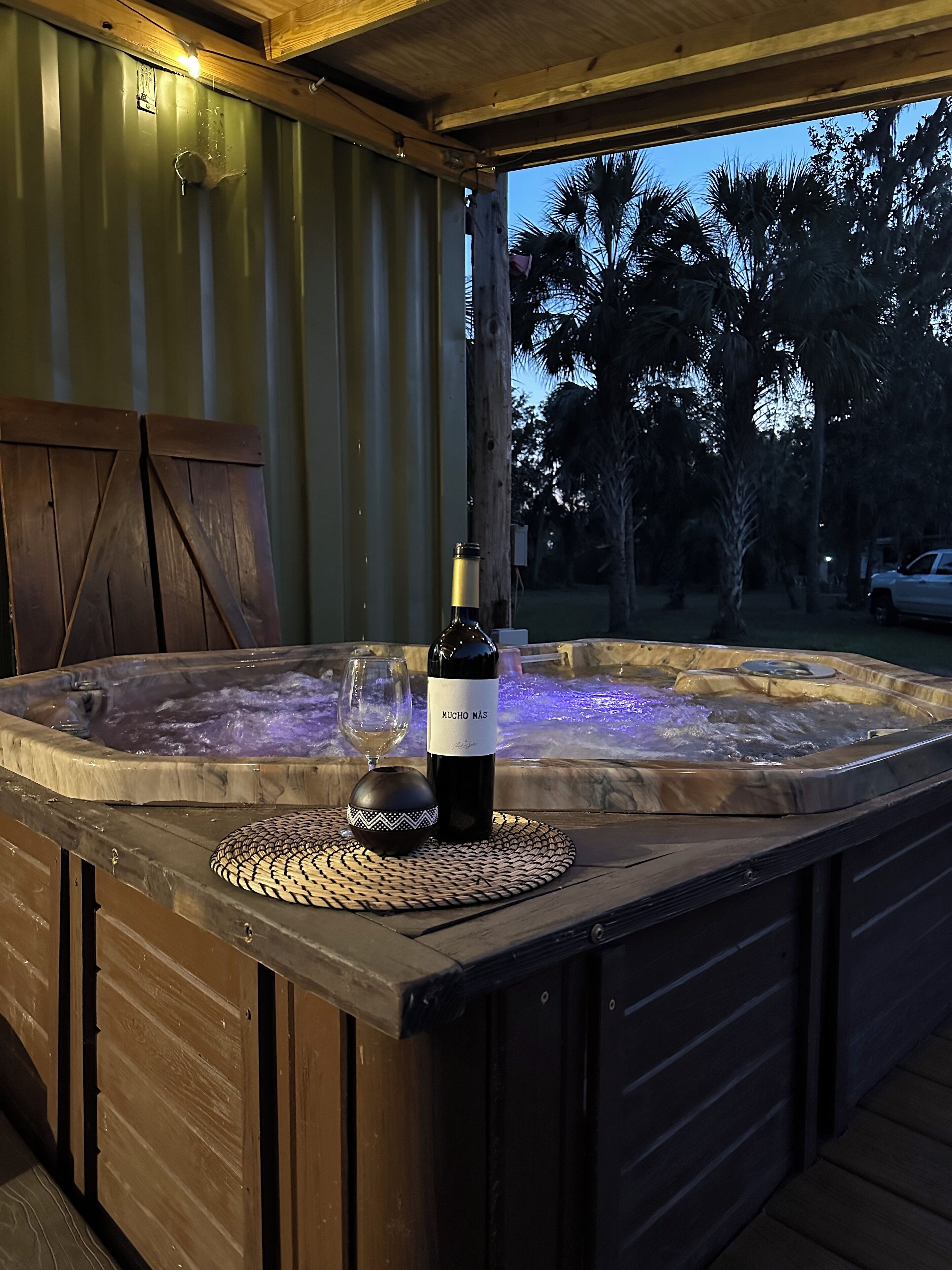 Bain à remous extérieur