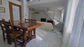 Dining - Gulf of poets home (La Spezia)