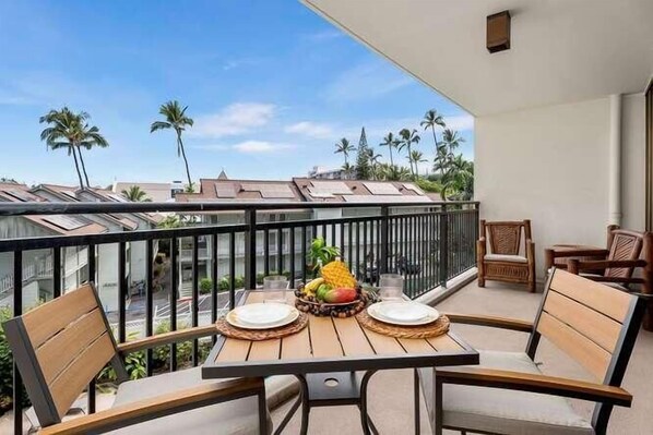 公寓客房, 多張床 (Kona Alii 407) | 室外用餐