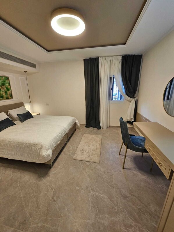 1 habitación, wifi y ropa de cama