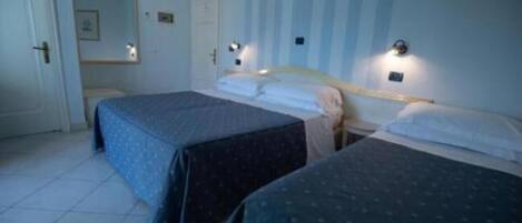 Room, 1 Bedroom, Smoking, Garden View