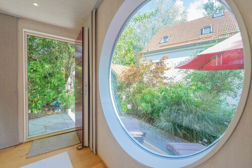 Wohnkubus mit Terrasse, Nähe Ammer-/Starnberger See, Berge, Neuschwanstein