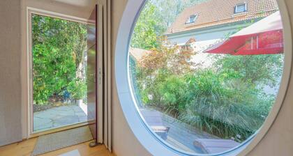 Wohnkubus mit Terrasse, Nähe Ammer-/Starnberger See, Berge, Neuschwanstein